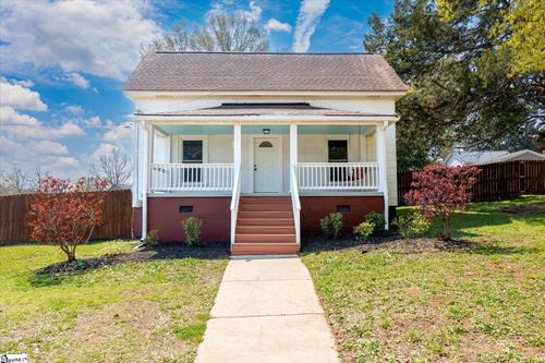 3 Wardlaw St, Pelzer, SC, 29669-1747 | Card Image
