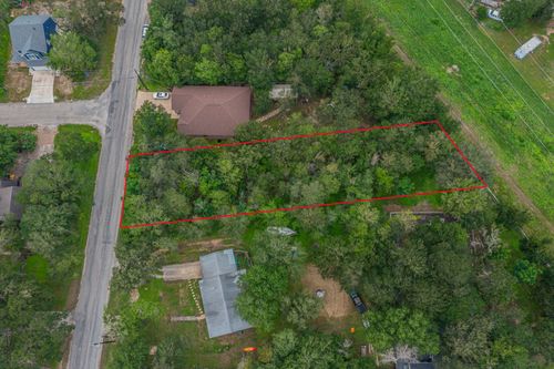 258 Lamaloa Ln, Bastrop, TX, 78602-6024 | Card Image