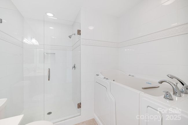 70 Summerfield Pl, Townhouse with 2 bedrooms, 2 bathrooms and null parking in Flat Rock NC | Image 43