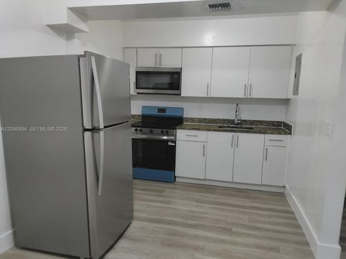 2025-2025 Nw 91, Miami, FL, 33147 | Card Image