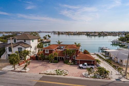 7013 Boca Ciega Dr, ST PETE BEACH, FL, 33706-1999 | Card Image