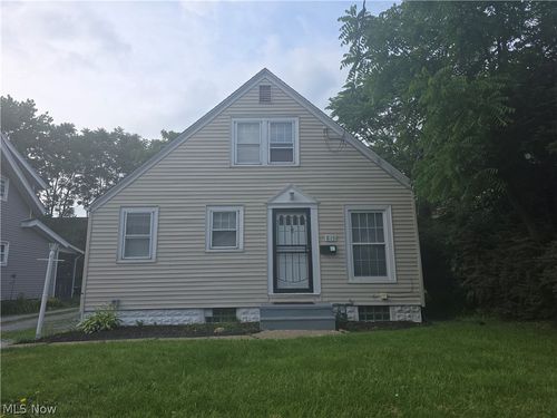 815 Russell Avenue, Akron, OH, 44307 | Card Image