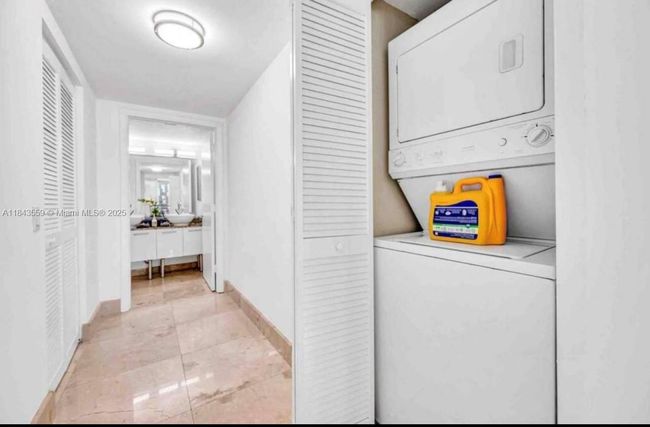 APT-1505 - 41 Se 5 Th St, Condo with 1 bedrooms, 2 bathrooms and null parking in Miami FL | Image 7