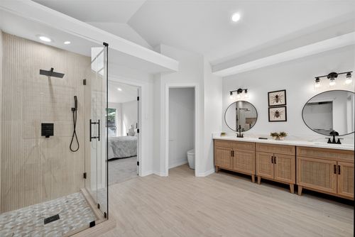 2217 Mediterranean Ave, Arlington, TX, 76011-2613 | Card Image