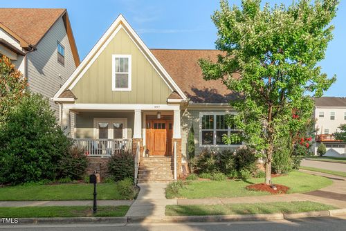 997 Windy Road, Apex, NC, 27502 | Card Image