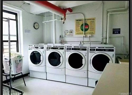 apt-3i-14943 35th Ave, Flushing, NY, 11354-3803 | Card Image