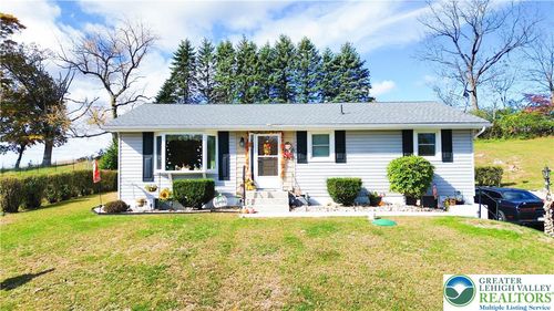 6860 Mill Creek Rd, Slatington, PA, 18080-3713 | Card Image