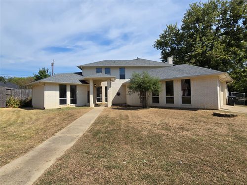 4001 Crescent Valley Cir, Denison, TX, 75020-3728 | Card Image