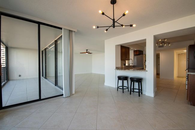 APT-1134 - 122 Lakeshore Dr, Condo with 2 bedrooms, 2 bathrooms and null parking in North Palm Beach FL | Image 25