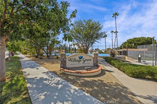 b-1554 Border Ave, Corona, CA, 92882-4711 | Card Image