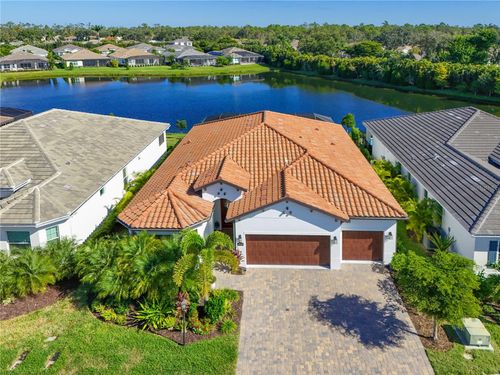 8013 Clearwater Ct, SARASOTA, FL, 34241-2720 | Card Image