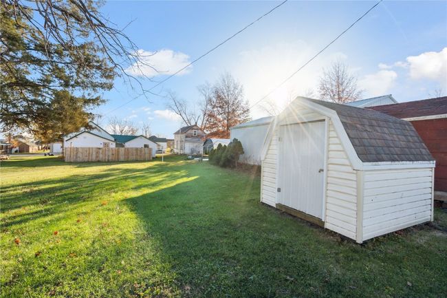 308 8 Th Ave, House other with 2 bedrooms, 1 bathrooms and null parking in Clarence IA | Image 22