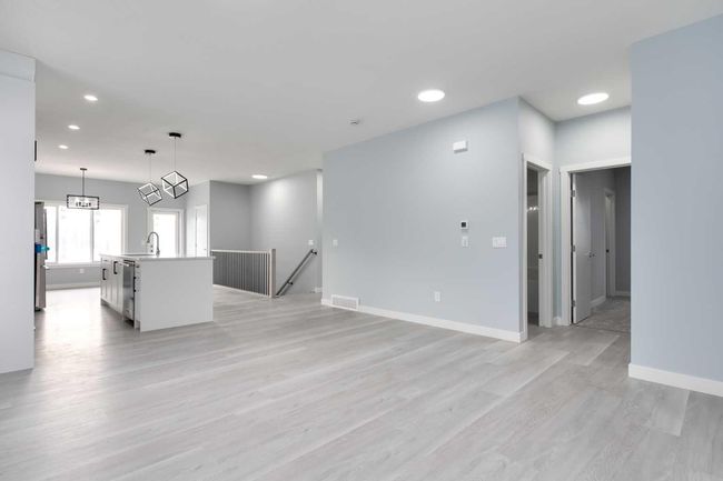902 Macleod Trail Sw, House other with 4 bedrooms, 3 bathrooms and 2 parking in High River AB | Image 5