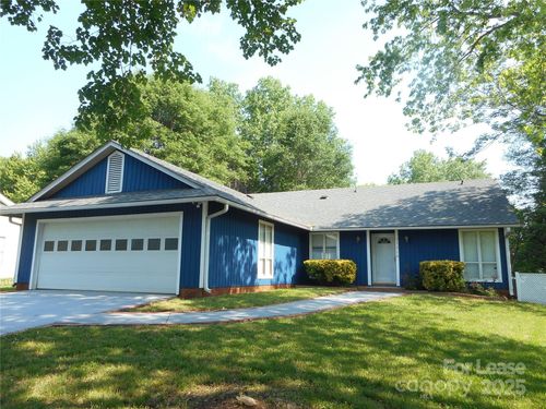 11518 Green Willow Ln, Charlotte, NC, 28226-3738 | Card Image