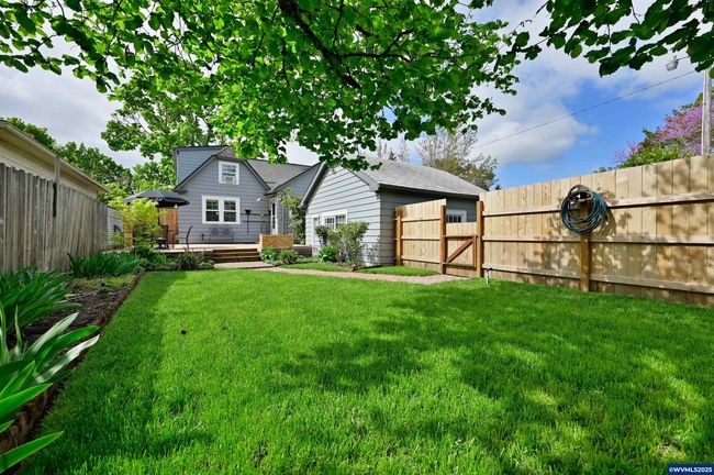 1511 D St Ne, House other with 5 bedrooms, 3 bathrooms and null parking in Salem OR | Image 48