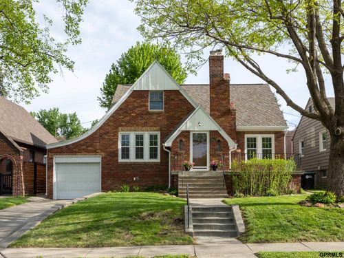 6014 Poppleton Ave, Omaha, NE, 68106-1534 | Card Image