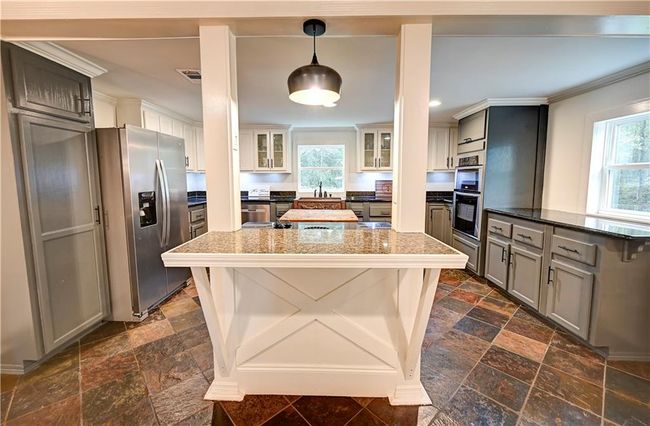 198 Timms Loop Se, House other with 3 bedrooms, 2 bathrooms and null parking in Calhoun GA | Image 8
