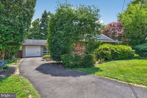6841 Strata St, MCLEAN, VA, 22101-5437 | Card Image