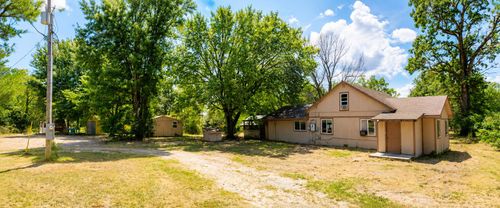 16307 Farm Road 2110, Cassville, MO, 65625-8588 | Card Image