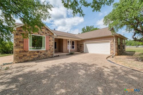 425 Crestwood Dr, Killeen, TX, 76549-3506 | Card Image