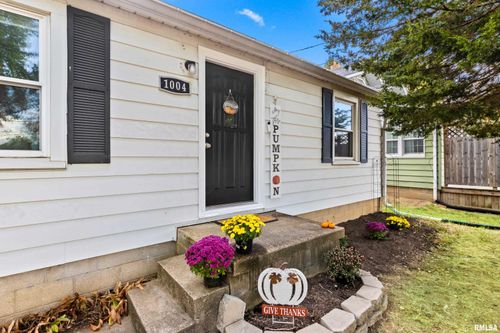 1004 Springfield Rd, East Peoria, IL, 61611-3415 | Card Image
