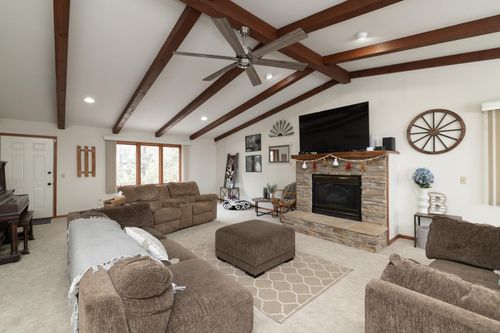 44241 70th Ave, Kenyon, MN, 55946-3706 | Card Image