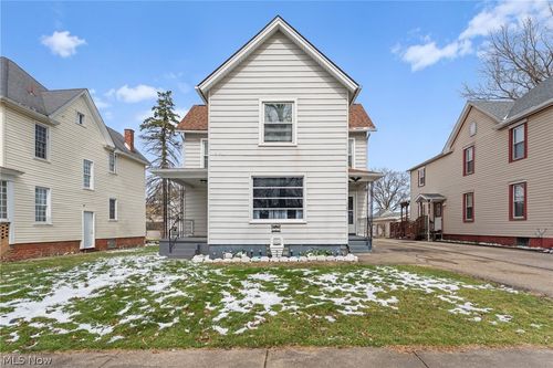 125 E Indiana Ave, Sebring, OH, 44672-1430 | Card Image