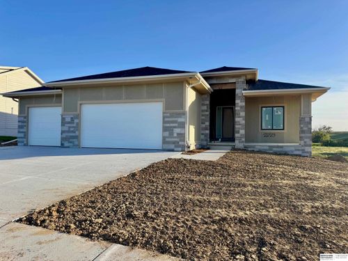 21723 Glenmore Dr, Gretna, NE, 68028 | Card Image