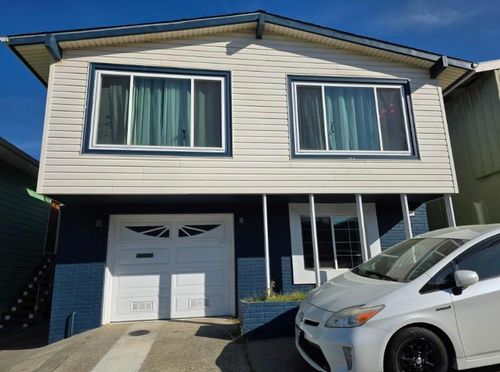 653 Saint Francis Blvd, Daly City, CA, 94015 | Card Image