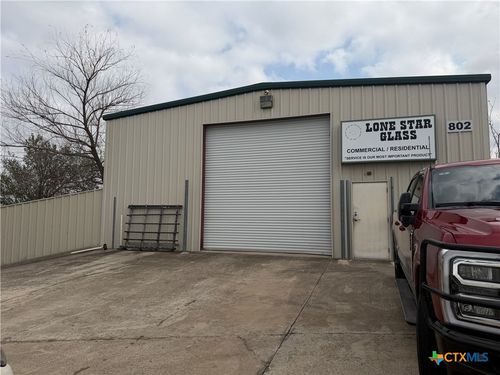 802 S W S Young Dr, Killeen, TX, 76543-4808 | Card Image