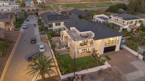 3794 Highland Dr, Carlsbad, CA, 92008-2533 | Card Image