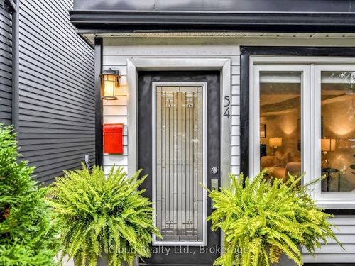 54 Arundel Ave, Toronto, ON, M4K3A4 | Card Image