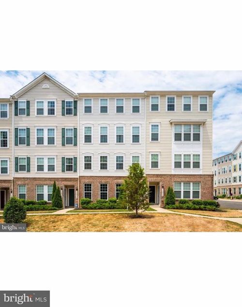 14818 Mason Creek Cir, WOODBRIDGE, VA, 22191-3327 | Card Image