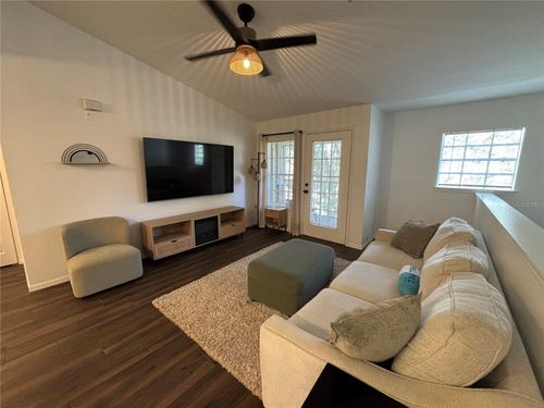 apt-202-8809 Manor Loop, LAKEWOOD RANCH, FL, 34202-3814 | Card Image