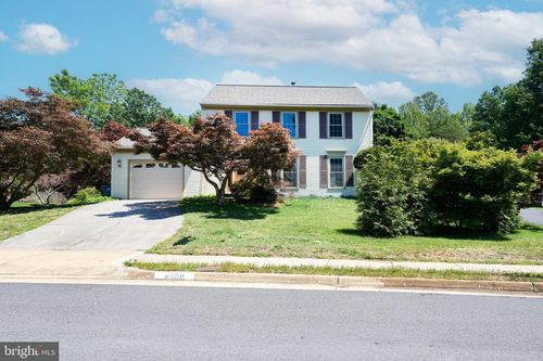 8508 Silverdale Rd, LORTON, VA, 22079-3066 | Card Image
