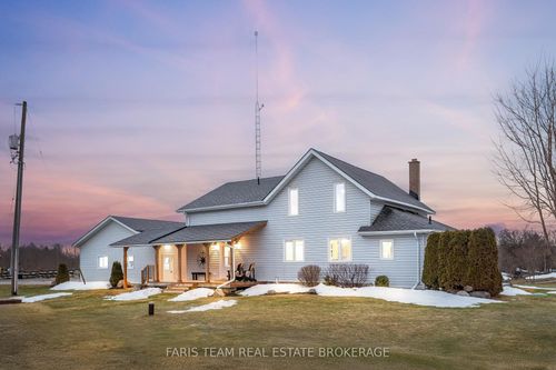 2433 County Rd 121, Burnt River, ON, K0M1C0 | Card Image