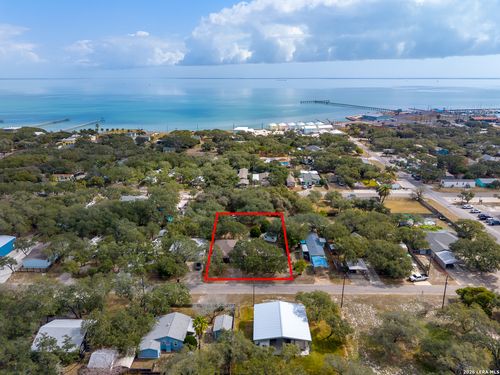 514 N 6th St, Fulton, TX, 78358 | Card Image