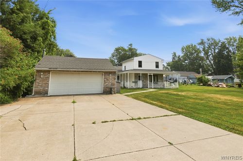 6709 Hamilton Dr, Derby, NY, 14047-9694 | Card Image