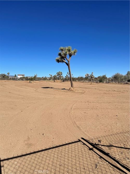3884 Indio Ave, Yucca Valley, CA, 92284-0443 | Card Image