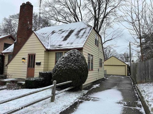 721 Frank St, Flint, MI, 48504-5207 | Card Image