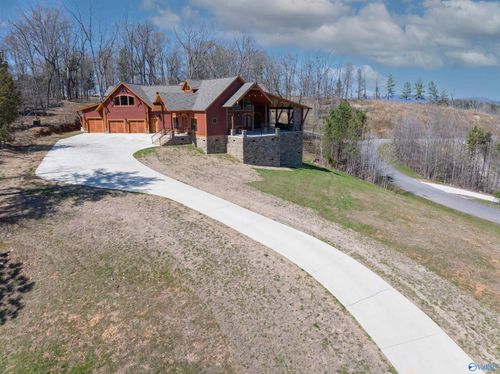 750 Monte Sano Dr, Scottsboro, AL, 35769-7919 | Card Image