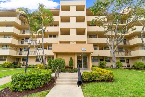 apt-226-7080 Environ Blvd, Lauderhill, FL, 33319-4215 | Card Image