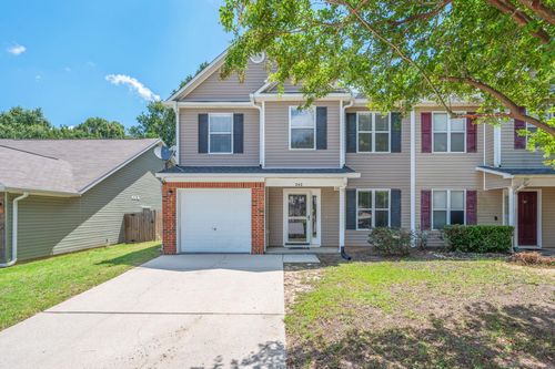 242-242 Wainwright Dr, Crestview, FL, 32539-6958 | Card Image