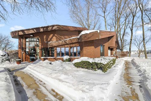 222 Ohio Street, OSHKOSH, WI, 54902 | Card Image