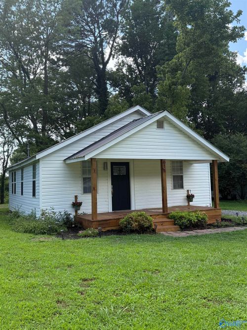 611 4th St Nw, Arab, AL, 35016-1010 | Card Image