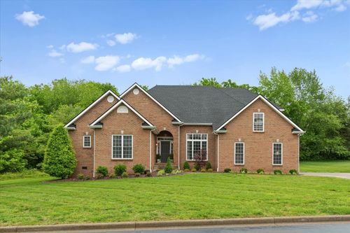2988 Oak Glen Ln, Clarksville, TN, 37043-2878 | Card Image