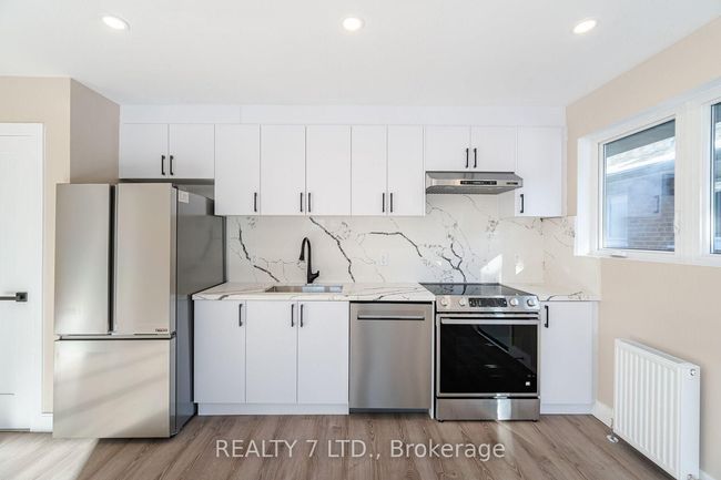 UNIT-2 - 25 Templar Dr, Home with 1 bedrooms, 1 bathrooms and 1 parking in Etobicoke ON | Image 6