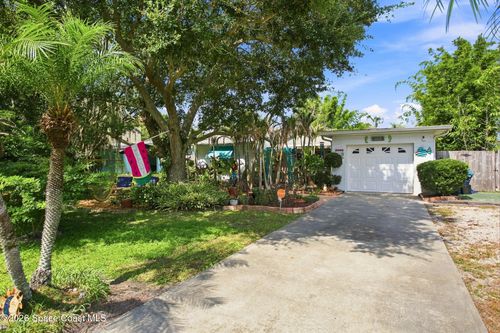 2202 Hyde Pkwy, Melbourne, FL, 32901-5343 | Card Image