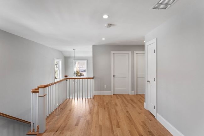 17 - 17 Monroe St, House attached with 3 bedrooms, 3 bathrooms and 4 parking in Norwood MA | Image 16