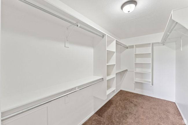 Primary bedroom walk in closet | Image 20